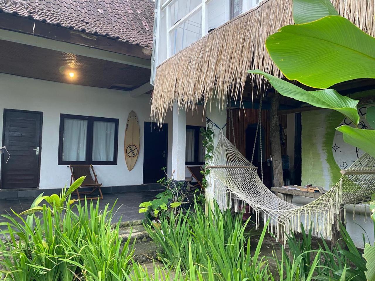 Medewi Good Vibes Stay&Surf Jembrana Exteriör bild